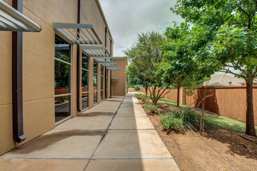 More Photos Of 5241 98th St, Lubbock Office Residential For Sale