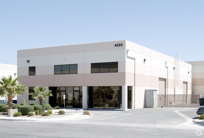 More Photos Of 4225 W Teco Ave, Las Vegas Warehouse For Lease
