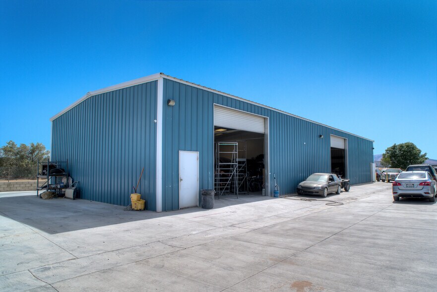 More Photos Of 39006 20th St E, Palmdale Auto Repair For Lease