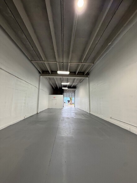 More Photos Of 1905 NW 32nd St, Pompano Beach Warehouse For Lease