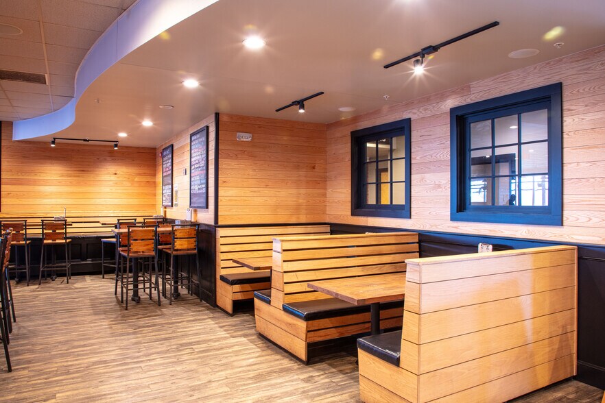 More Photos Of 725 Broadway, South Portland Restaurant For Sale