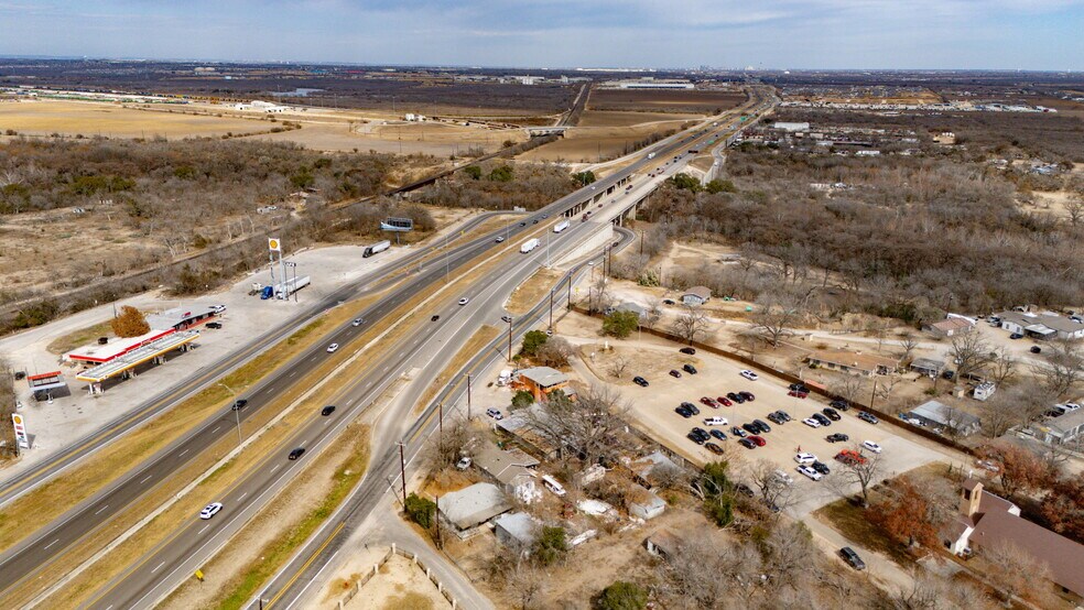 More Photos Of 13486 Interstate 35 S, Von Ormy Land For Sale