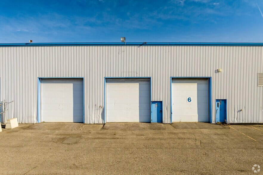 More Photos Of 460 Av Marien, Montréal-Est Warehouse For Sale