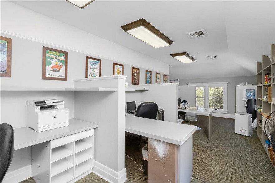 More Photos Of 136-140 W 3rd Ave, Escondido Office For Sale