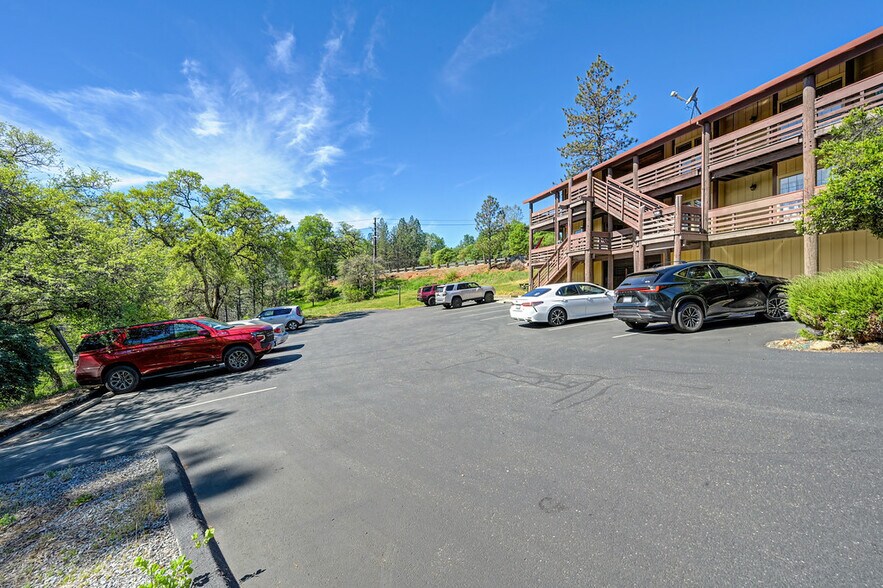 More Photos Of 10015 Alta Sierra Dr, Grass Valley Office Residential For Sale