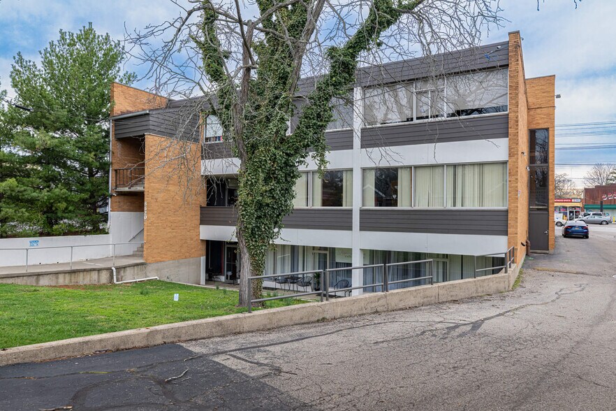 More Photos Of 8620 Winton Rd, Cincinnati Medical For Sale