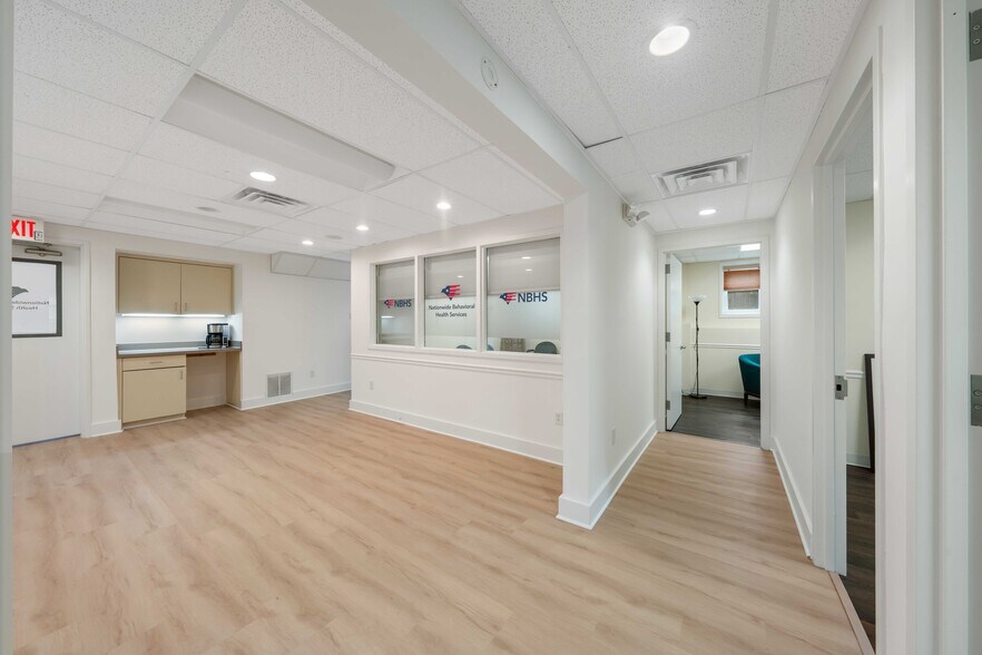 More Photos Of 8 Marcella Ave, West Orange Medical For Sale