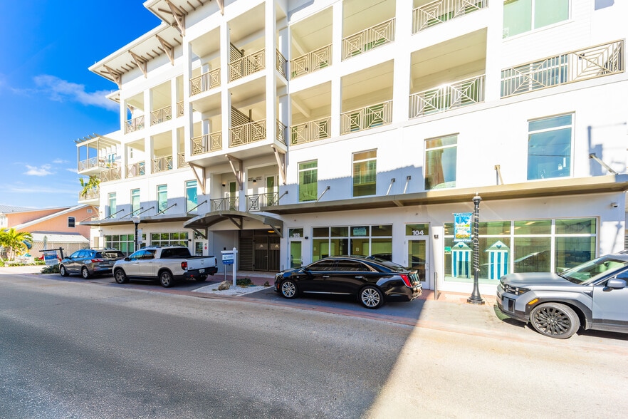 More Photos Of 41 Sw Seminole St, Stuart Apartments For Sale