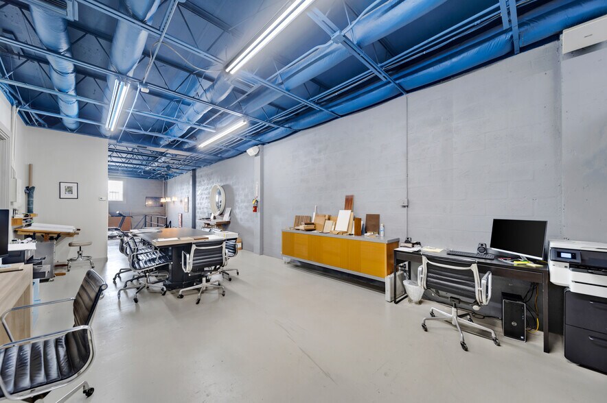 More Photos Of 3141 NW 40th St, Miami Warehouse For Sale