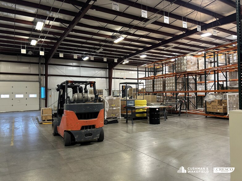 More Photos Of 9465 Edison St NE, Alliance Manufacturing For Sale