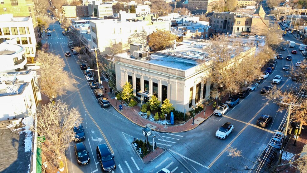 More Photos Of 4 Grace Ave, Great Neck Office For Lease