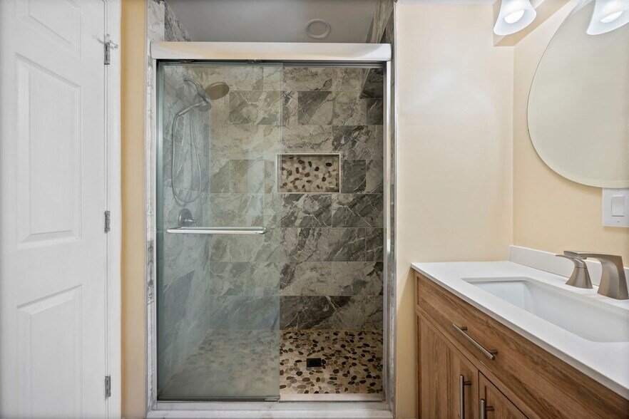 More Photos Of 338 N Charles St, Baltimore Storefront Retail Residential For Sale