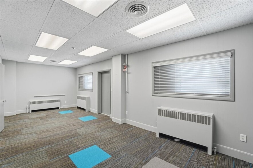 More Photos Of 175 E Broadway Ave, Westerville Office For Lease