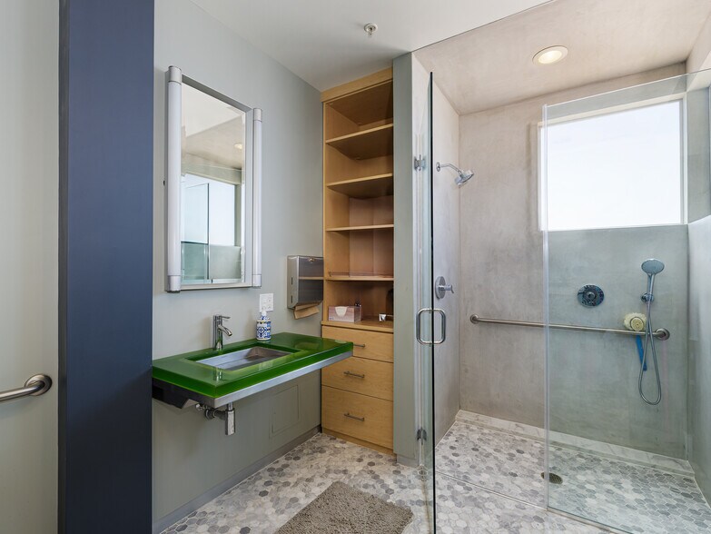 More Photos Of 215-237 California St, El Segundo Loft Creative Space For Lease