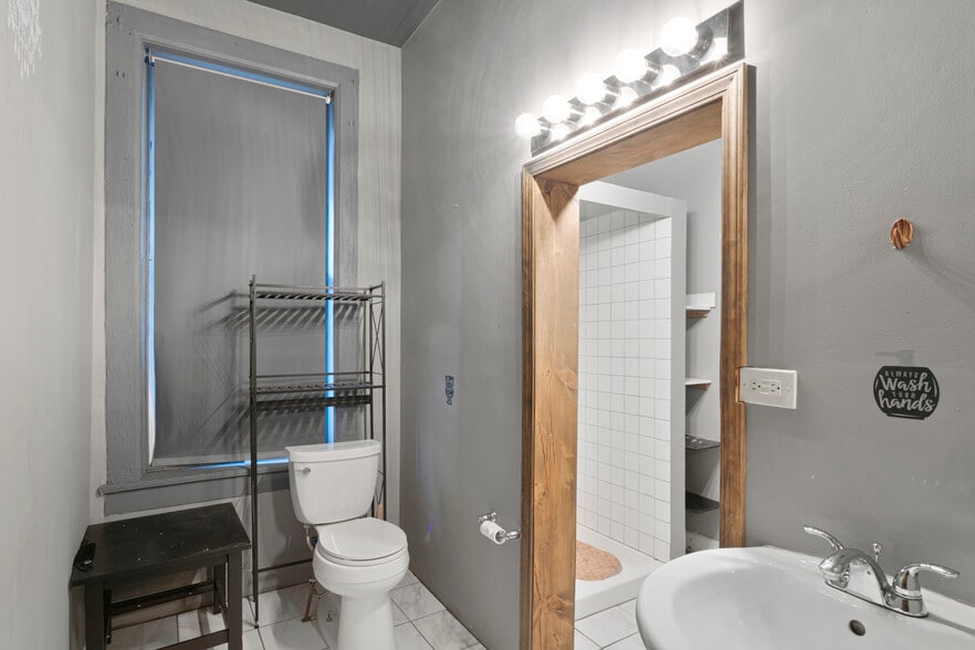 More Photos Of 3018-3022 W North Ave, Chicago Apartments For Sale