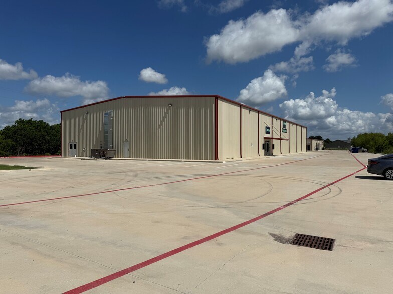 More Photos Of 22719 Schiel Rd, Cypress Warehouse For Lease