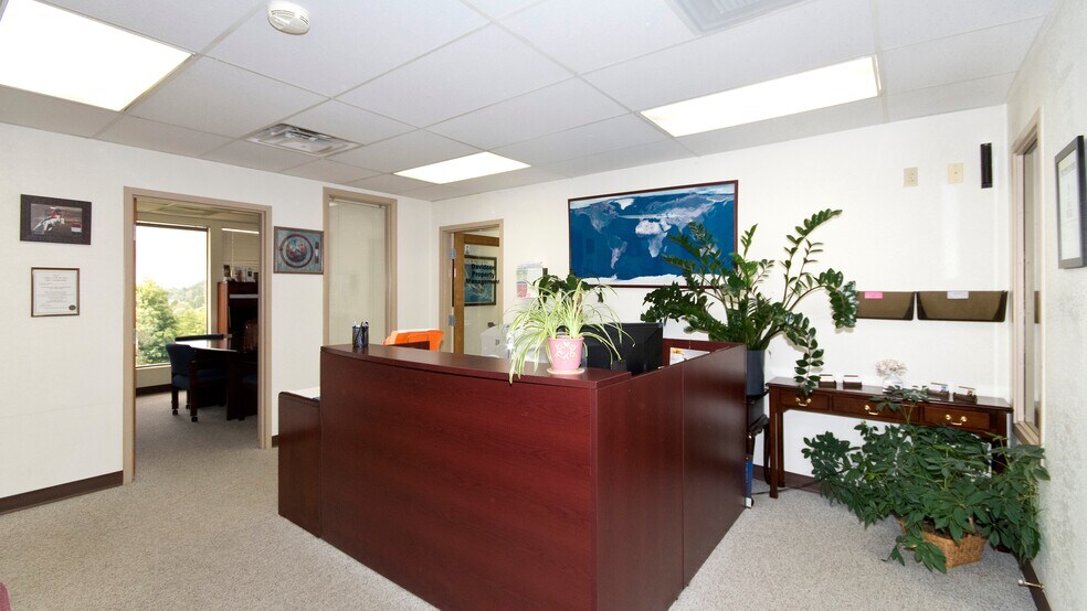 More Photos Of 4905 N Union Blvd, Colorado Springs Office For Sale