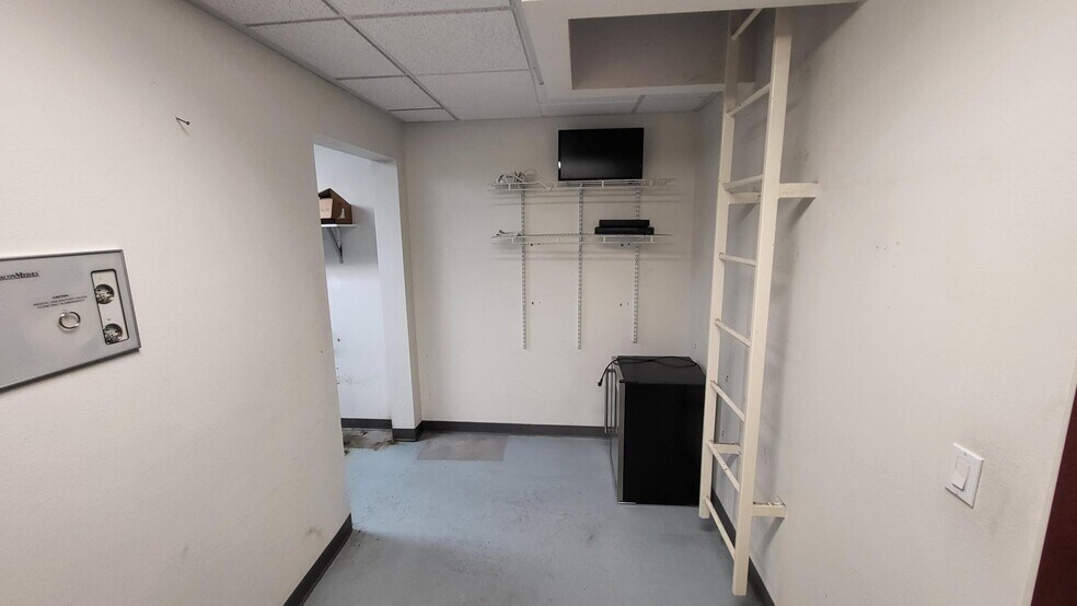 More Photos Of 1825 E Flamingo Rd, Las Vegas Office For Sale