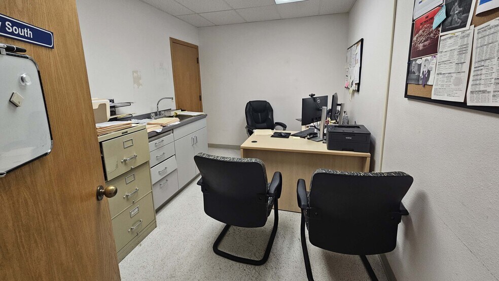 More Photos Of 1801 1st Ave, Longview Medical For Sale