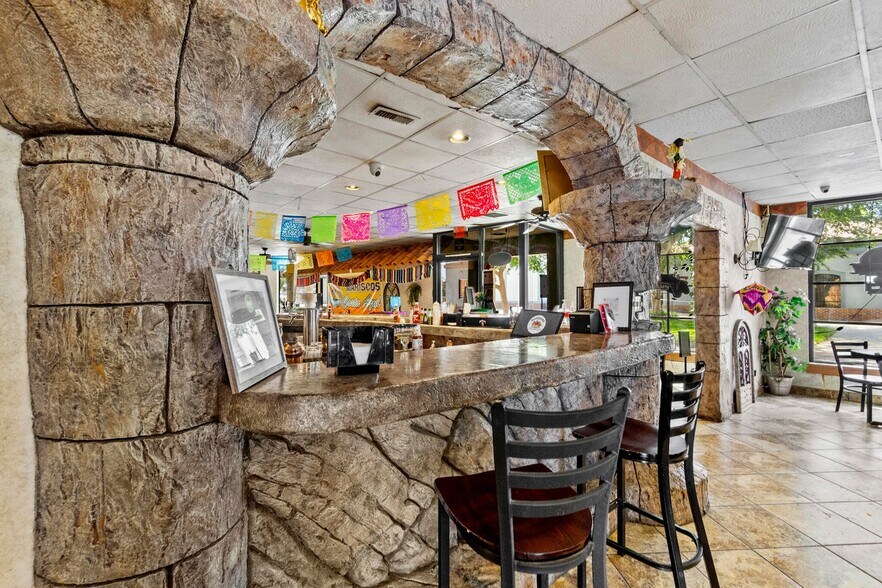 More Photos Of 200 N J St, Tulare Restaurant For Lease
