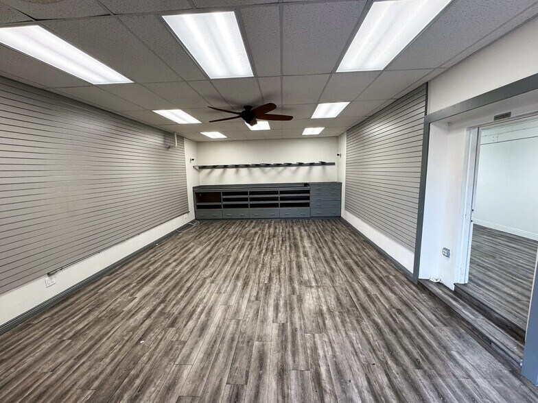 More Photos Of 660 S Magnolia Ave, El Cajon General Retail For Sale