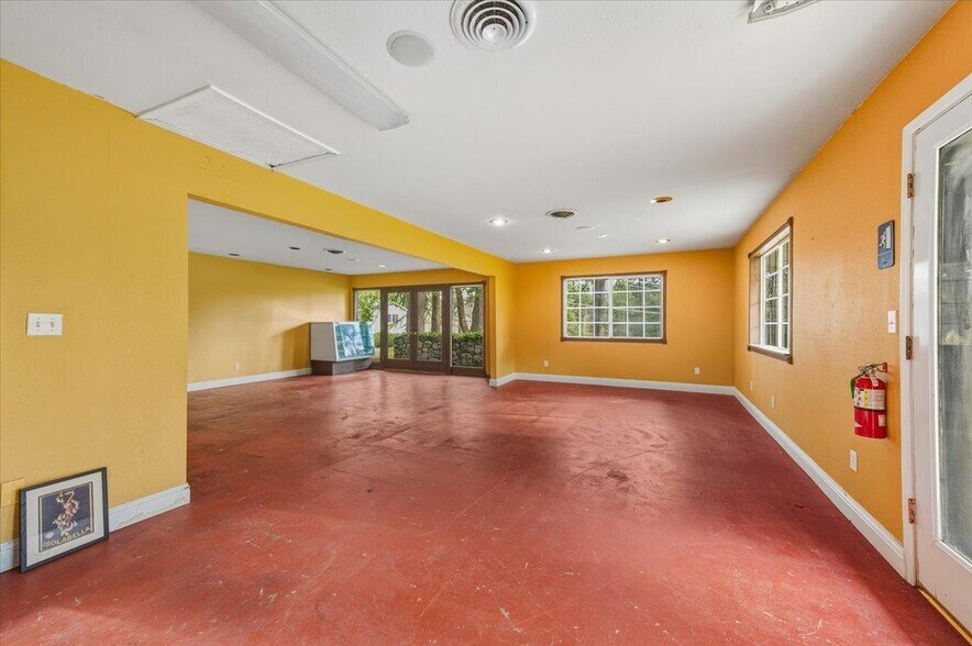 More Photos Of 11859 Tammy Way, Grass Valley Office For Sale