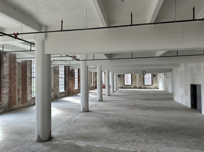 More Photos Of 130 Bay St, Jersey City Office For Lease