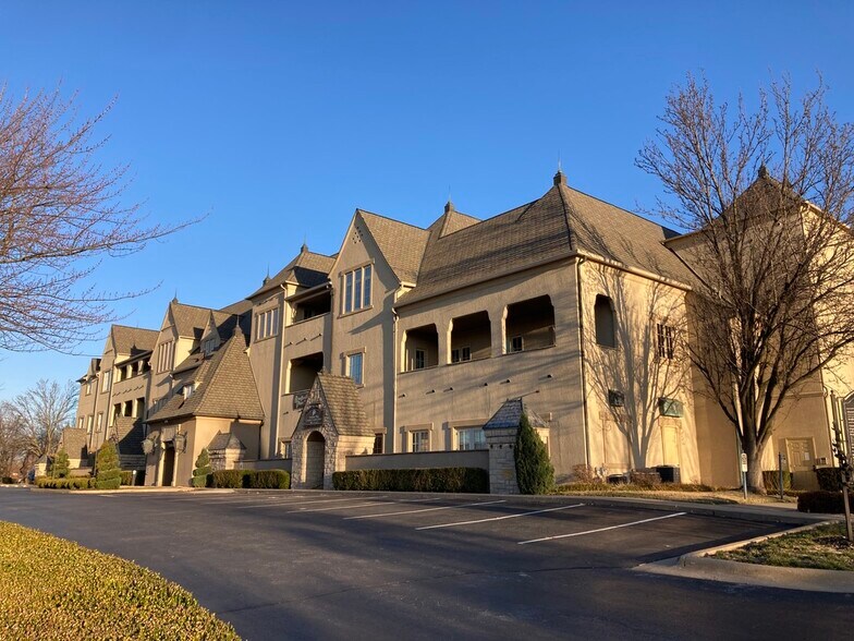 More Photos Of 1531 E Bradford Pky, Springfield Medical For Lease