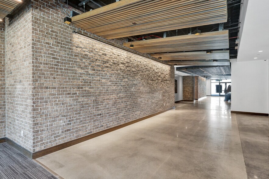 More Photos Of 1940 Algonquin Rd, Charleston Office For Lease