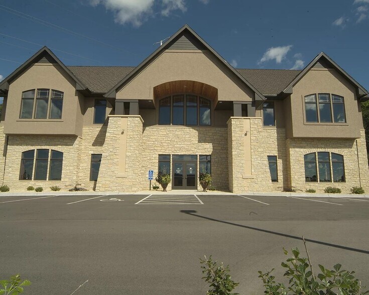 More Photos Of 44 Good Counsel Dr, Mankato Office For Lease
