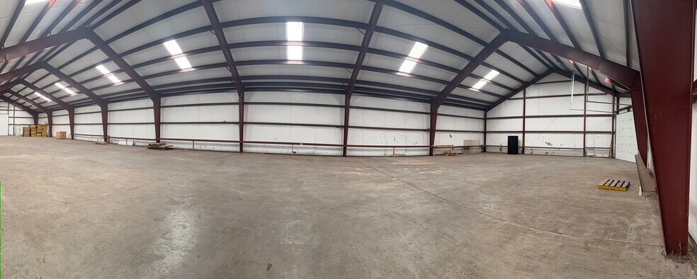 More Photos Of 1410 Lincoln Ave, Utica Manufacturing For Sale