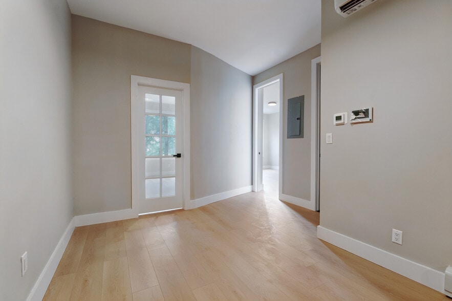 More Photos Of 124 Grove St, Brooklyn Apartments For Sale