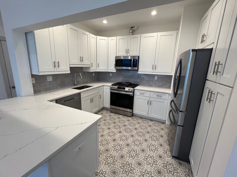 More Photos Of 97 Sand Shore Rd, Budd Lake Restaurant For Sale