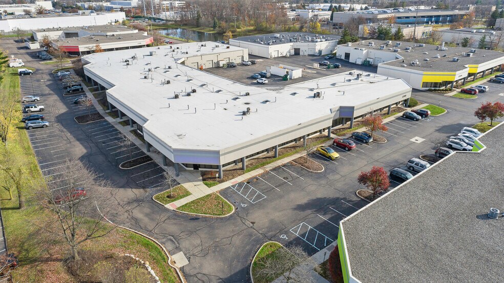 More Photos Of 27200 Haggerty Rd, Farmington Hills Unknown For Lease