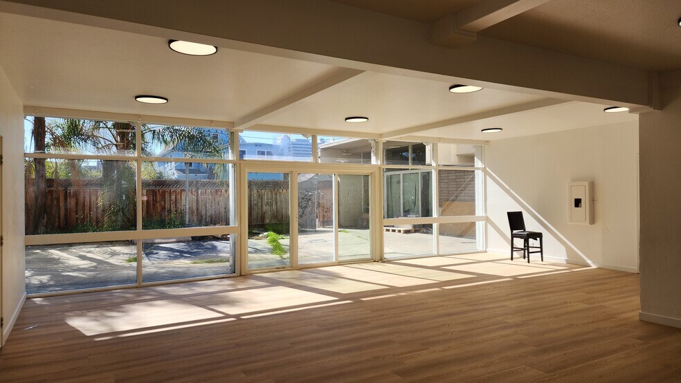 More Photos Of 155 S 11th St, San Jose Sorority Fraternity House For Lease