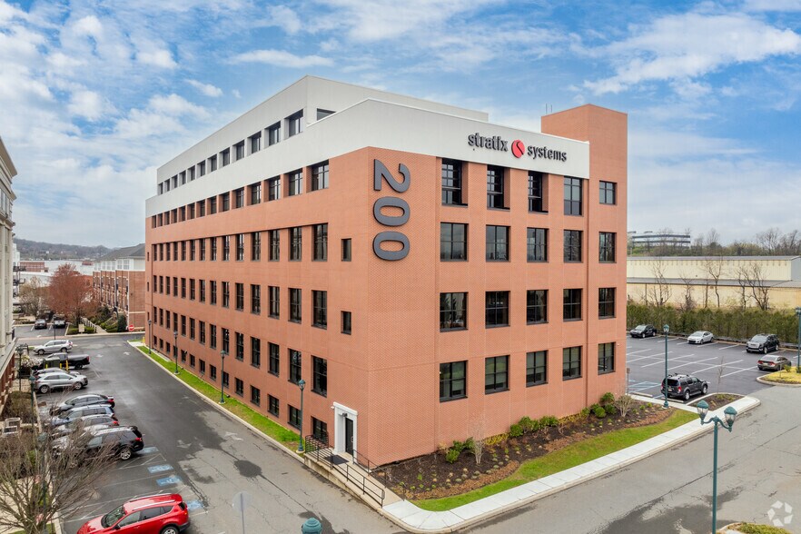 More Photos Of 200 N Park Rd, Wyomissing Office For Lease