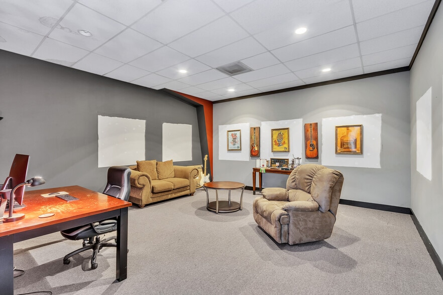 More Photos Of 613 Atomic Rd, North Augusta Flex For Lease