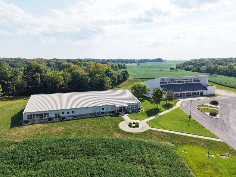 More Photos Of 810 Soldiers Way, Evansville Schools For Sale