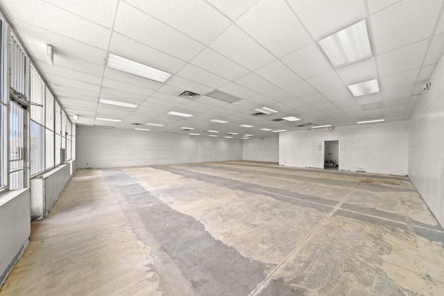 More Photos Of 14696 Montana Ave, El Paso Storefront For Lease