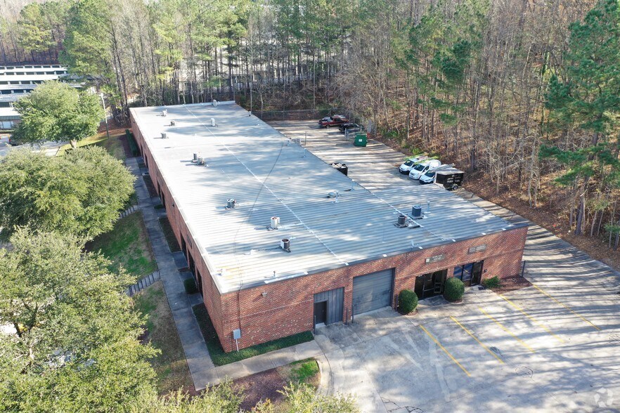 More Photos Of 1401 Diggs Dr, Raleigh Warehouse For Lease