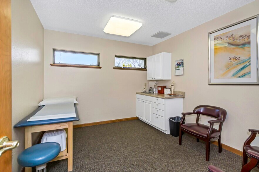 More Photos Of 701 N Hercules Ave, Clearwater Medical For Sale