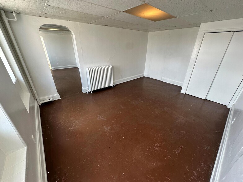 More Photos Of 24-26 S Galena Ave, Freeport Apartments For Sale