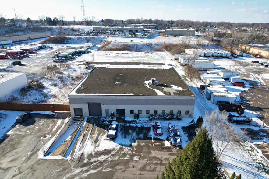 More Photos Of 4878 Van Epps Rd, Brooklyn Heights Manufacturing For Sale