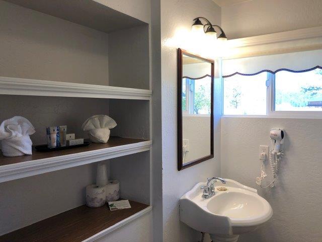 More Photos Of 39756 Big Bear Blvd, Big Bear Lake Hotel For Sale
