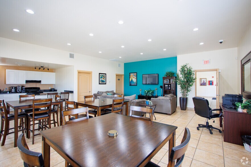 More Photos Of 4401 Safelite Blvd NE, Rio Rancho Apartments For Lease