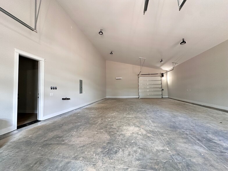 More Photos Of 7401 Sherrills Ford Rd, Sherrills Ford Specialty For Sale