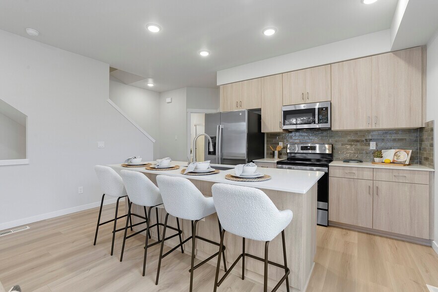 More Photos Of 15065 SE Division St, Portland Apartments For Sale