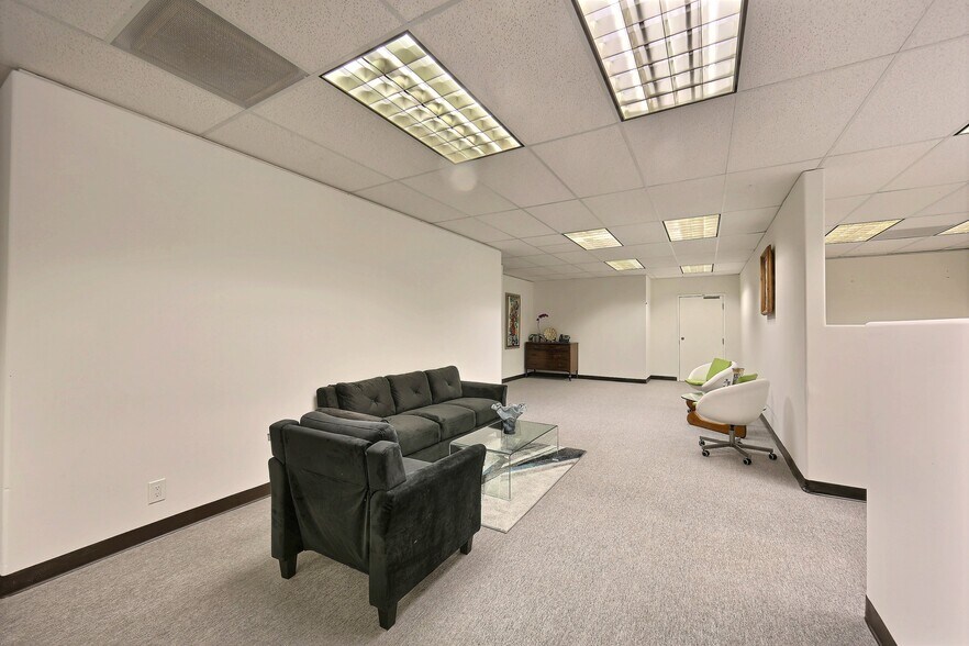 More Photos Of 415 Huntington Dr, San Marino Office For Sale