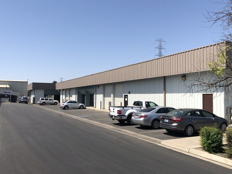More Photos Of 4031 Alken St, Bakersfield Warehouse For Lease
