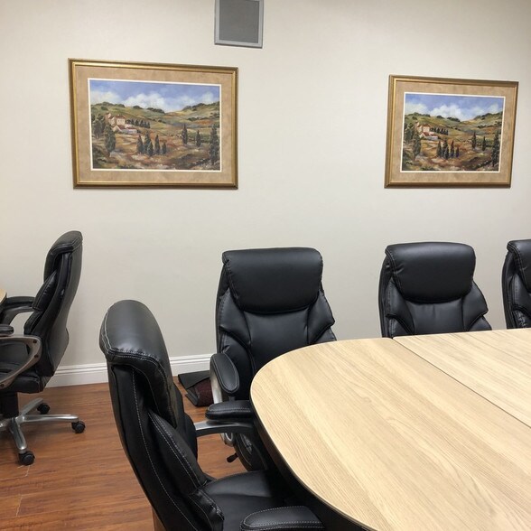 More Photos Of 521-525 N Laurel Ave, Ontario Office For Sale